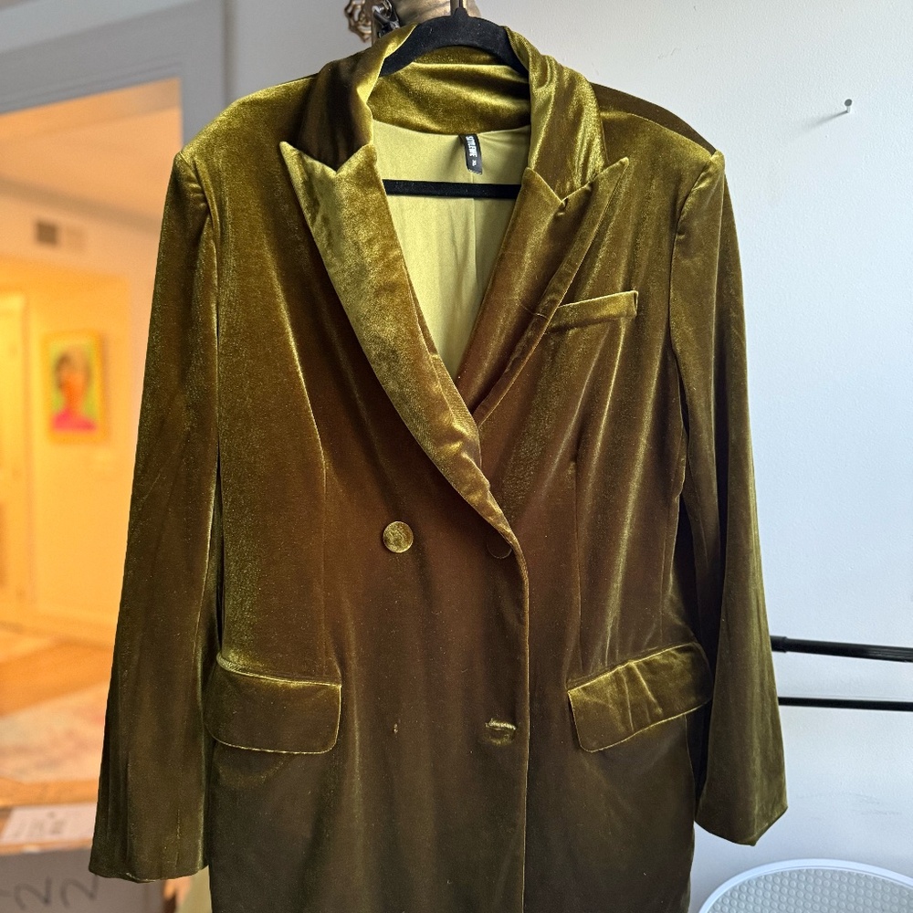 Green Velour Pantsuit (Blazer + Trousers)